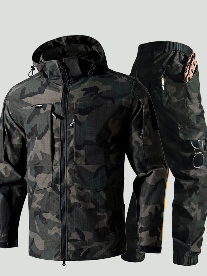 Men’s Outdoor Camouflage Jacket and Pants Set – Multi-Pocket Design for Active Use