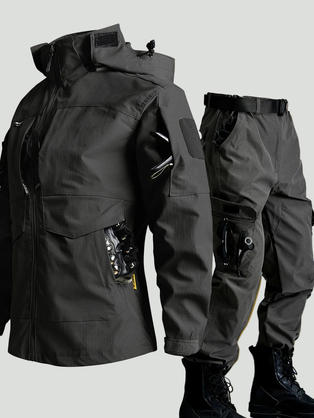 Men’s Outdoor Camouflage Jacket and Pants Set – Multi-Pocket Design for Active Use