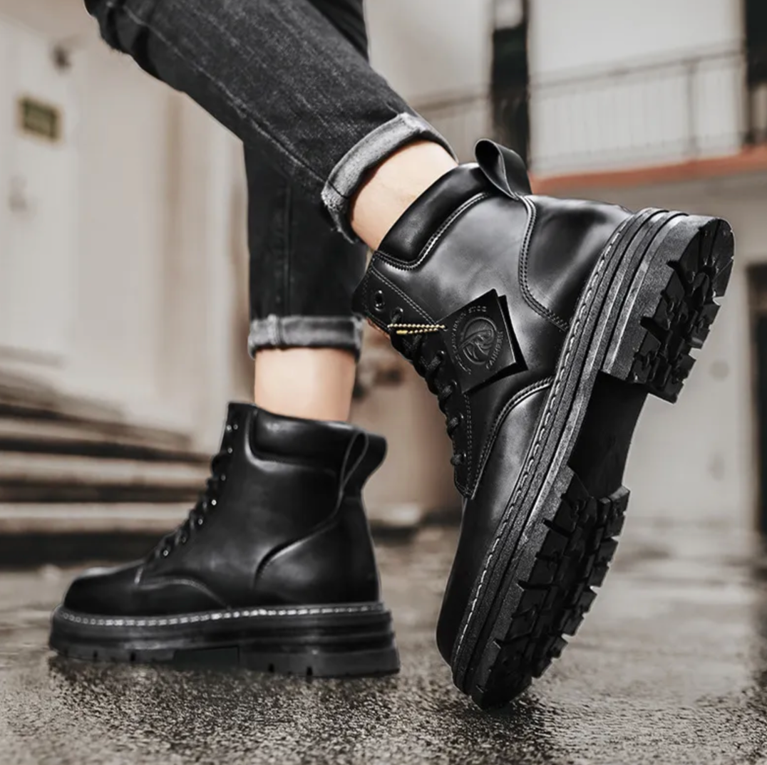 Men’s Lace-Up Boots – Durable Design with Supportive Fit