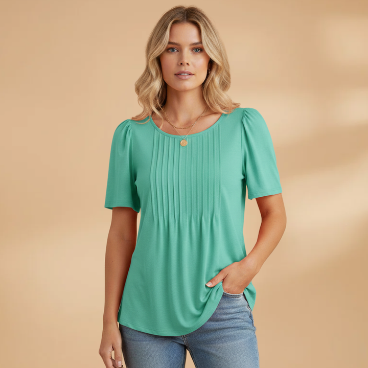 Women's Lightweight Relaxed-Fit T-Shirt for Summer and Casual Wear