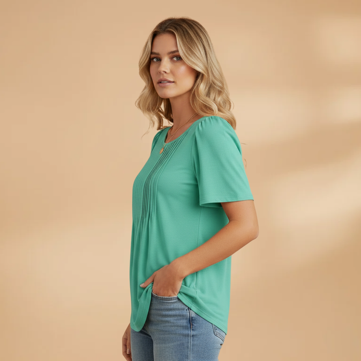 Women's Lightweight Relaxed-Fit T-Shirt for Summer and Casual Wear