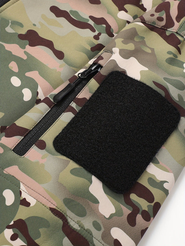 Men’s Camouflage Softshell Jacket – Hooded Outdoor Layer for Cold Weather Use