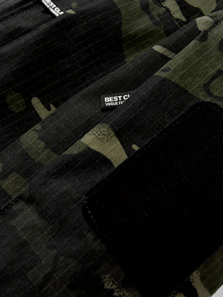 Men’s Outdoor Camouflage Jacket and Pants Set – Multi-Pocket Design for Active Use