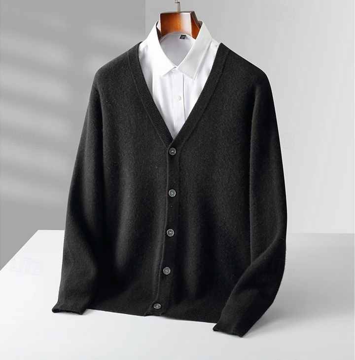 Men’s Button-Up Cardigan with Classic V-Neck – Comfortable Fit