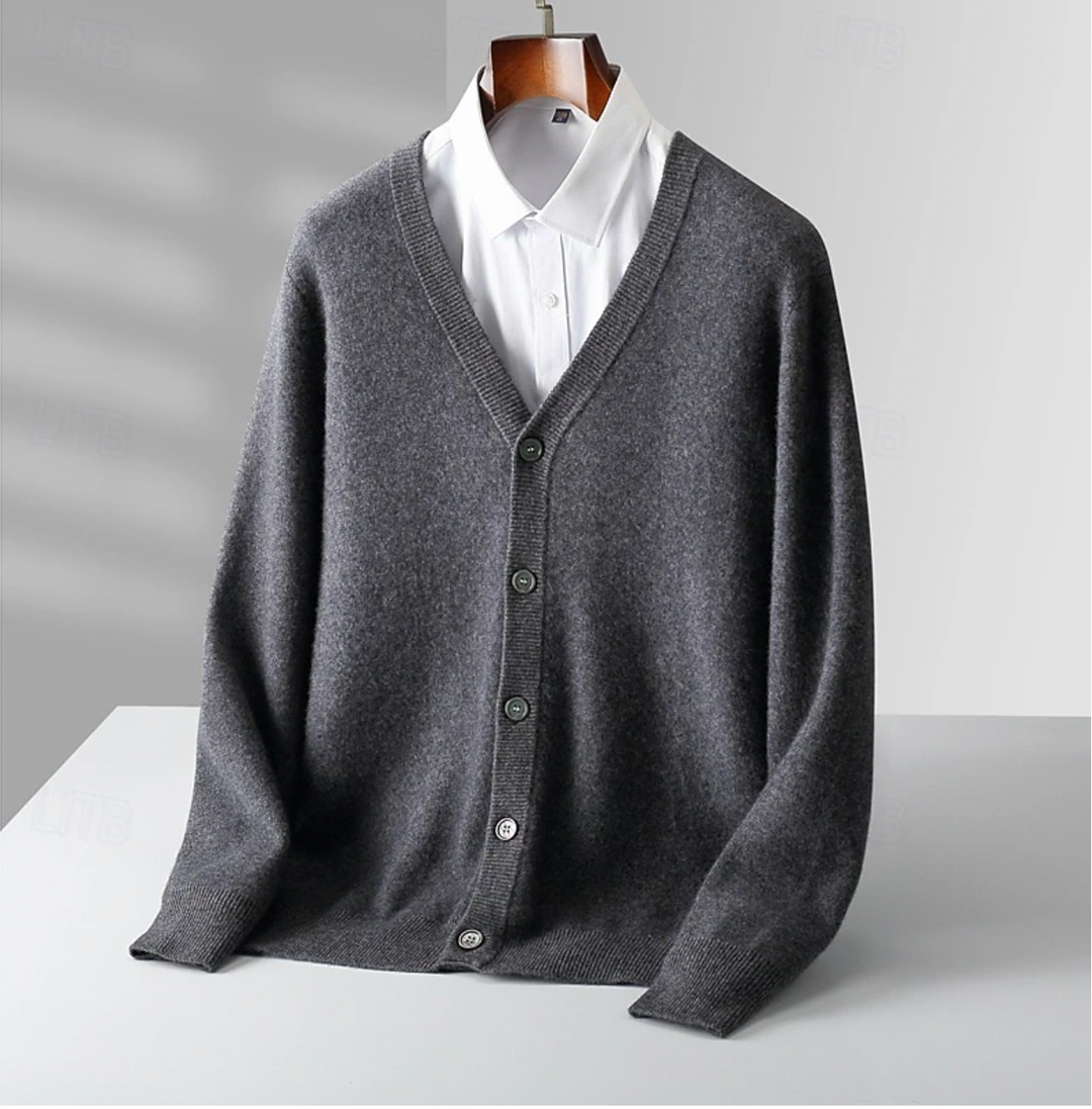 Men’s Button-Up Cardigan with Classic V-Neck – Comfortable Fit