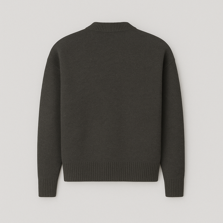 Women’s Graphic Knit Jumper – Oversized Fit with Heart Detail