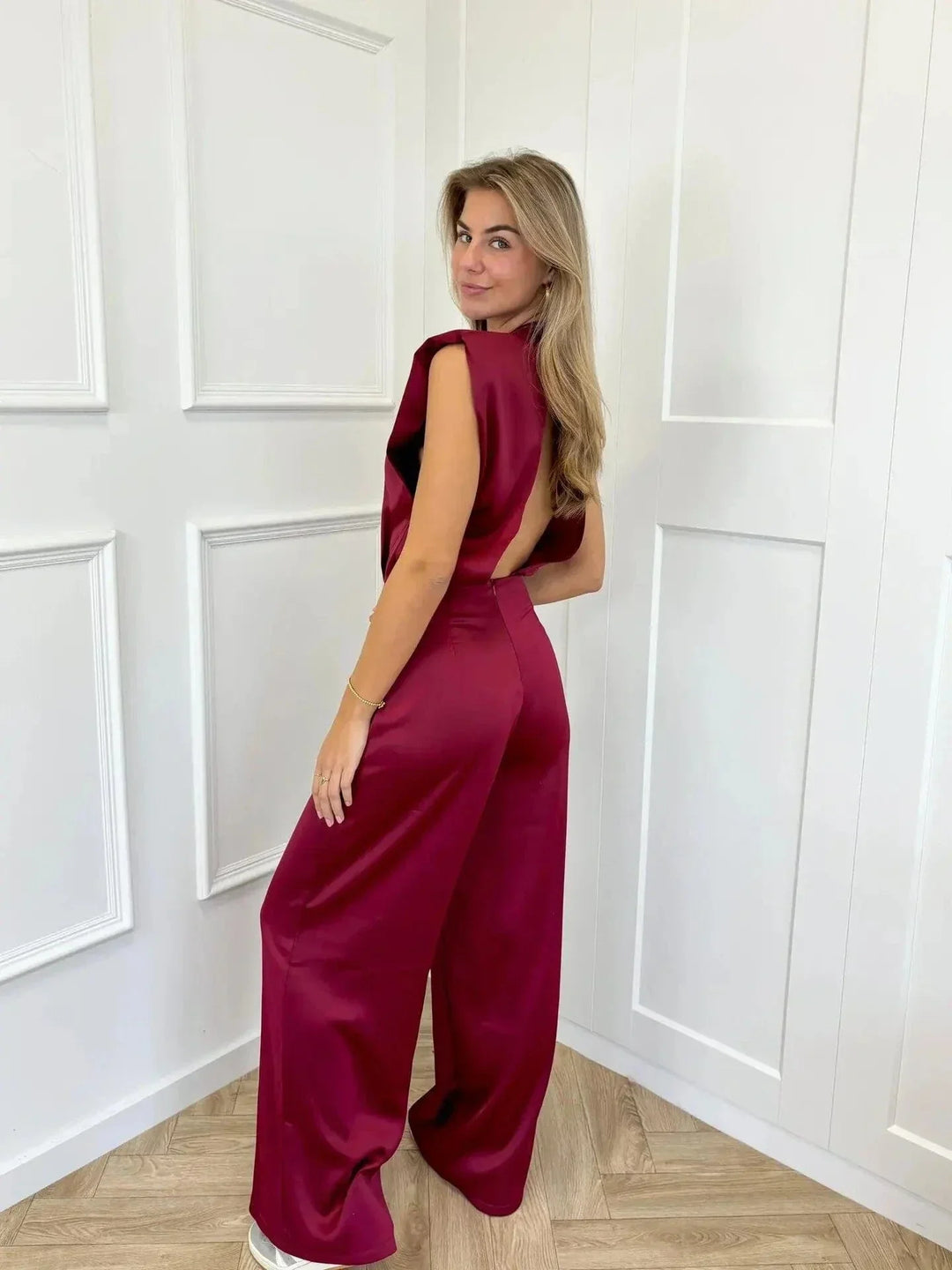 Women's Backless Jumpsuit with Wide Legs – Elegant & Lightweight